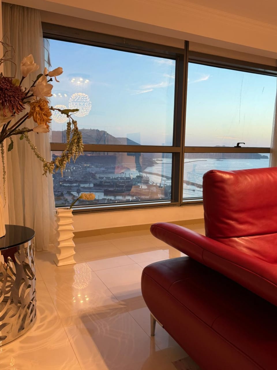 Magnifique appartement vue sur mer mobilart uniquement famille et pro ! Apartment in Oran