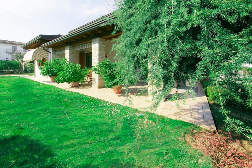 Garden, Balcony/Terrace