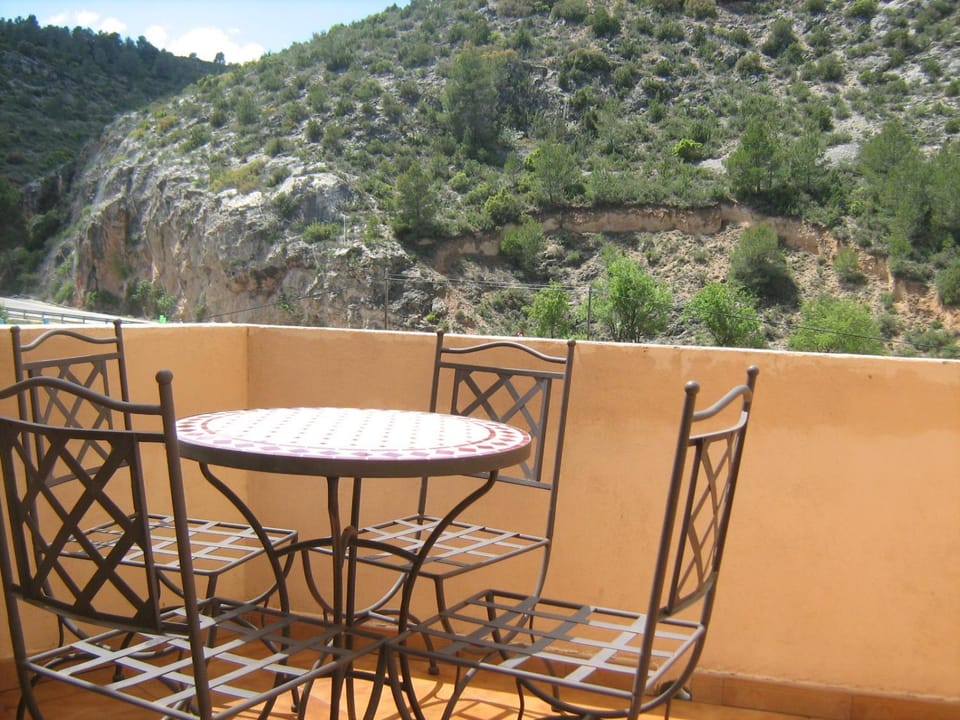 Balcony/Terrace, Mountain view, Street view