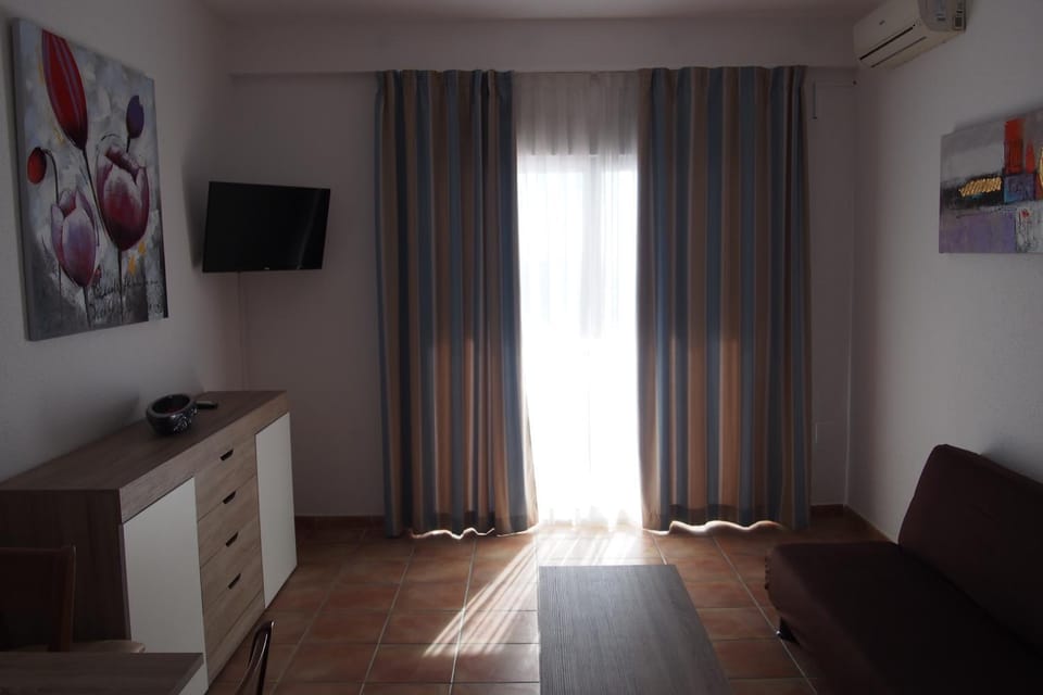 Living room, Family