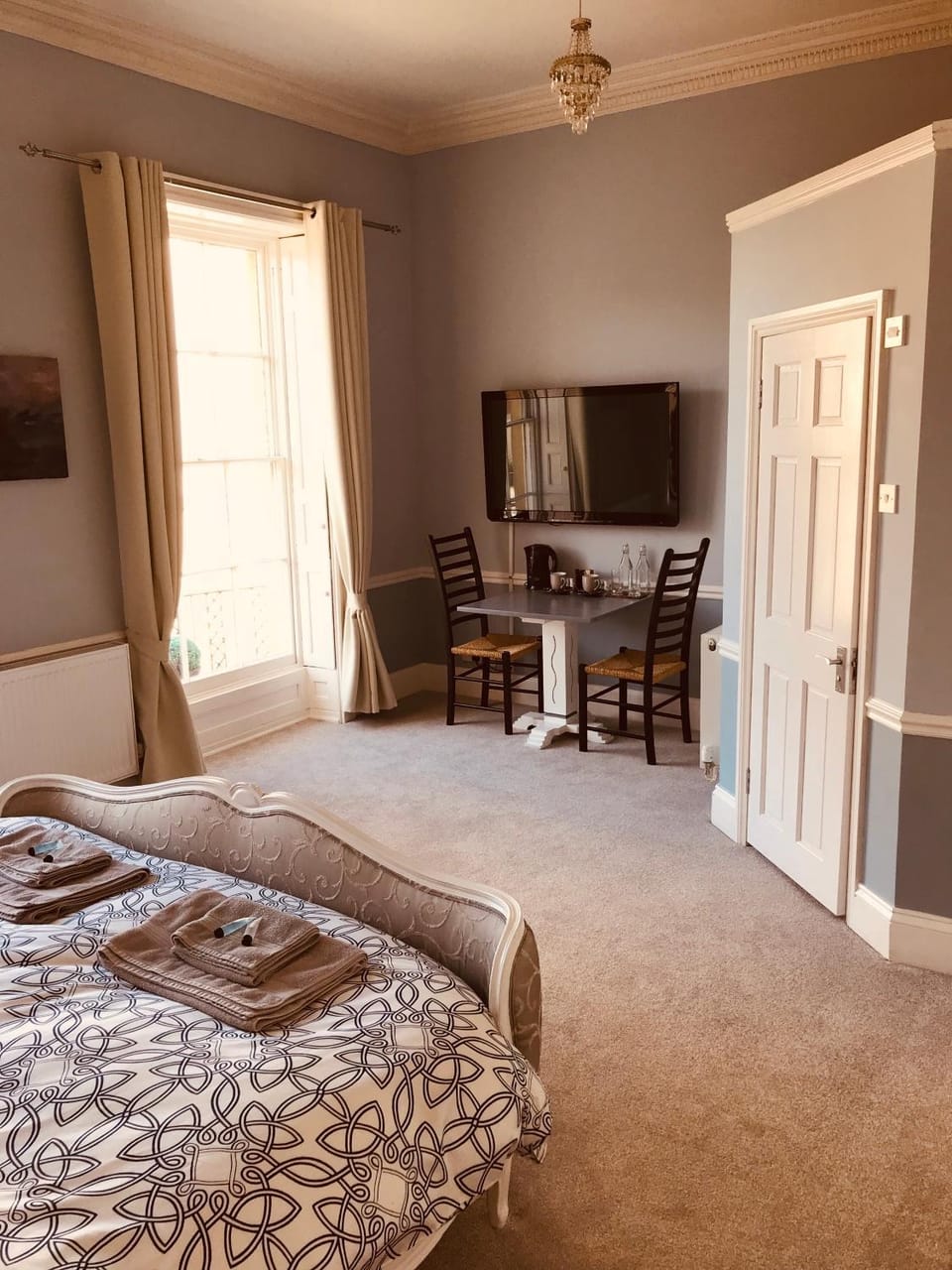 Regency Rooms Guesthouse Bed and Breakfast in Cheltenham