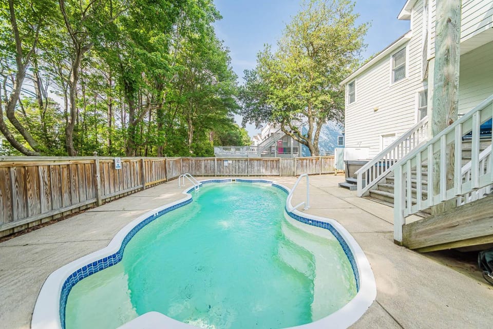 Casa Corolla - Currituck Club Amenities, Pool, Hot Tub, Golf Discounts, Flex Stays, Events House in Corolla