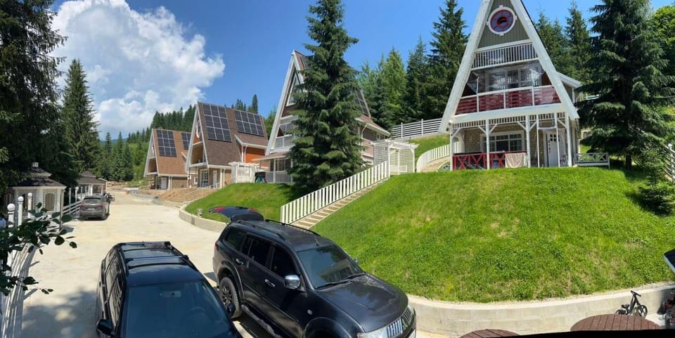 Freeman-3b апартамент 6місний двоповерховий з кухнею, альтанкою, ГРИЛЕМ Apartment in Ukraine