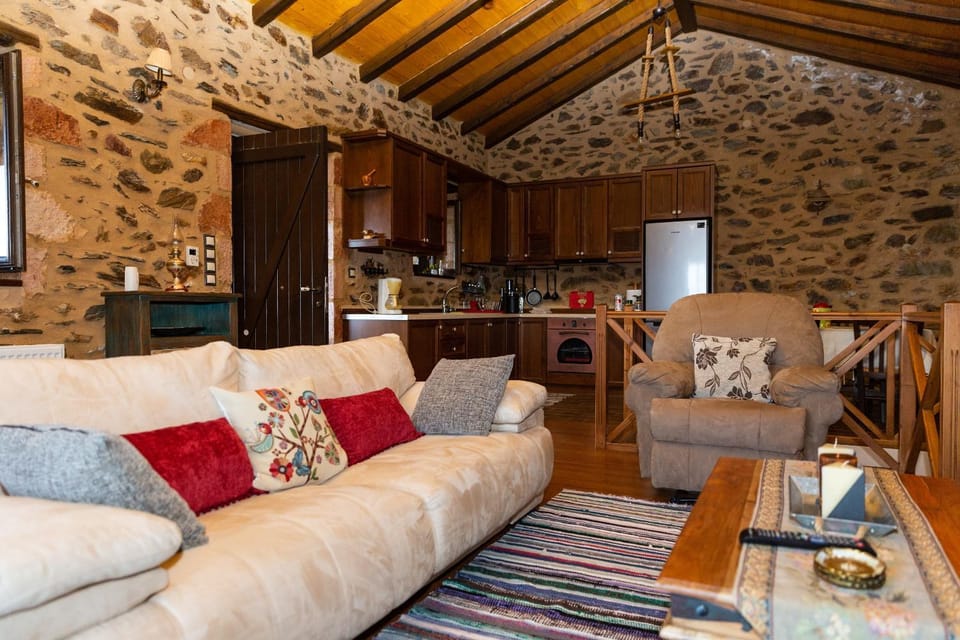 Luxury House In The Hills Country House in Messenia