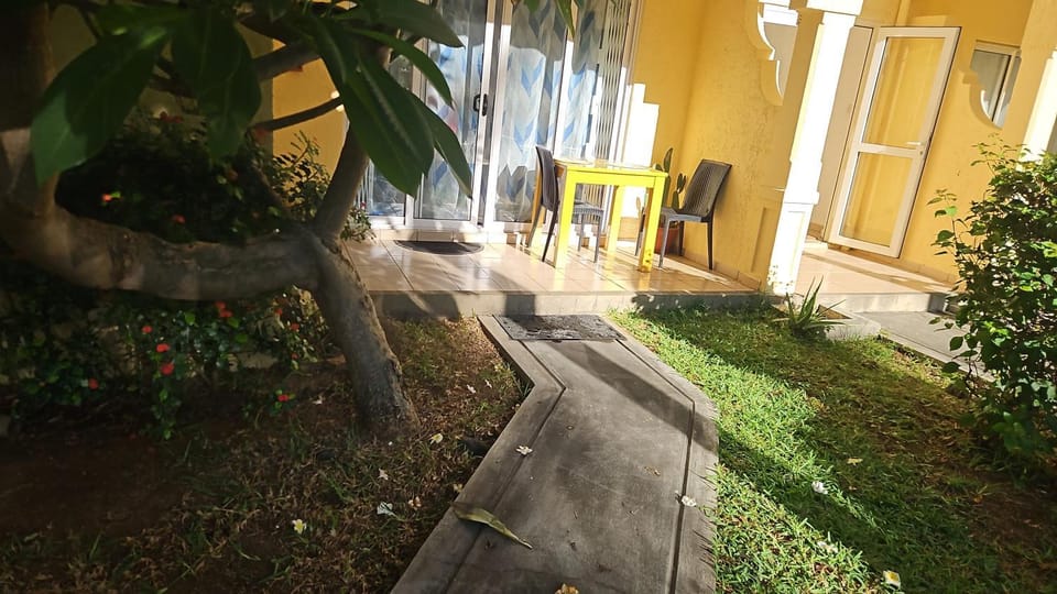 OUR ISLAND HOME 5 MINS WALK TO BEACH Villa in Flic en Flac