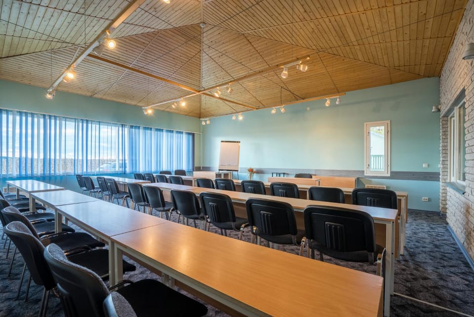 Meeting/conference room