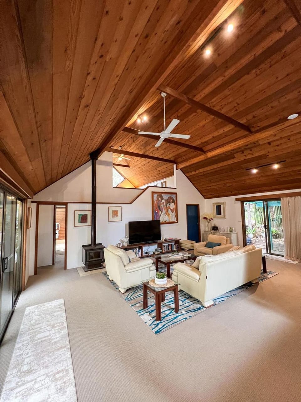 Lake Russell Retreat Bed and Breakfast in Emerald Beach