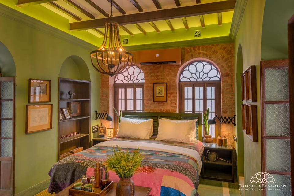 Calcutta Bungalow Bed and Breakfast in Kolkata