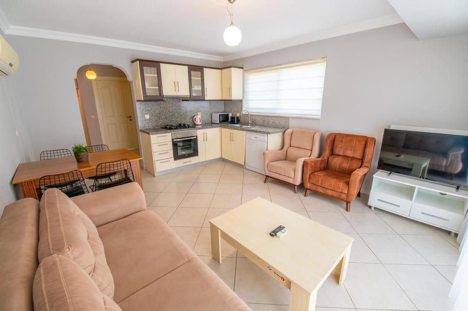 TV and multimedia, Kitchen or kitchenette, Living room, oven