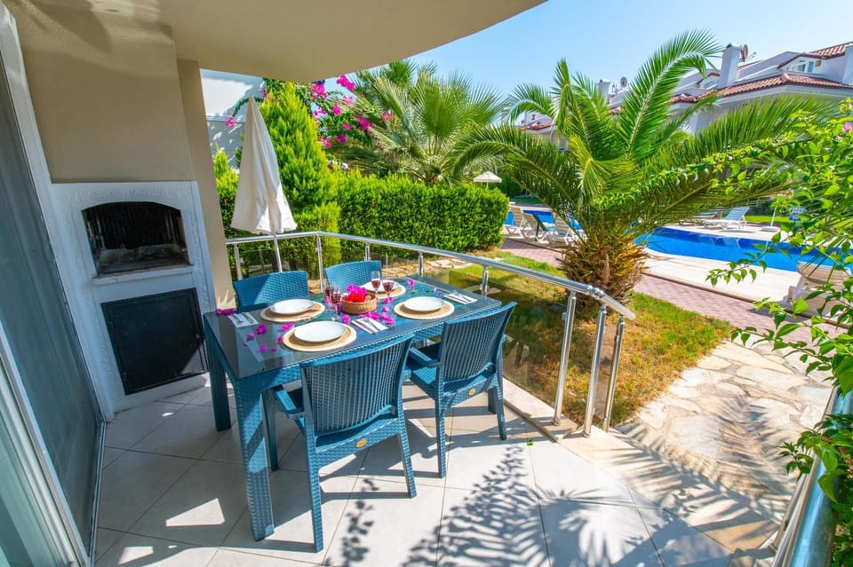 Garden, Balcony/Terrace, Dining area, Garden view