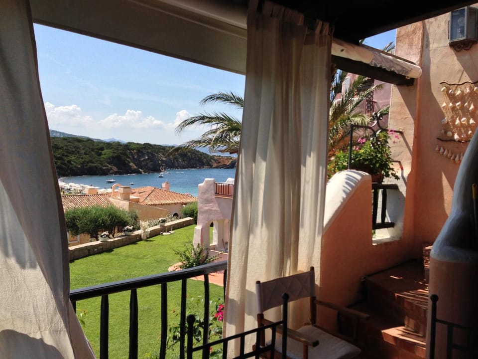 Fishing, Snorkeling, Balcony/Terrace, Dining area, Cycling, Diving, Sea view