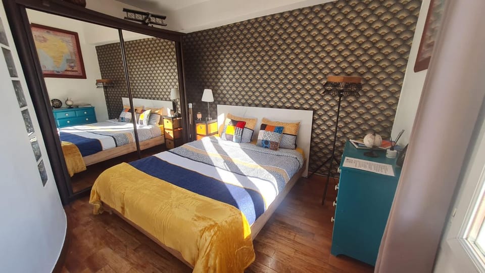 Sunny Apartment with Nice View in History City Center Apartment in Aix-en-Provence