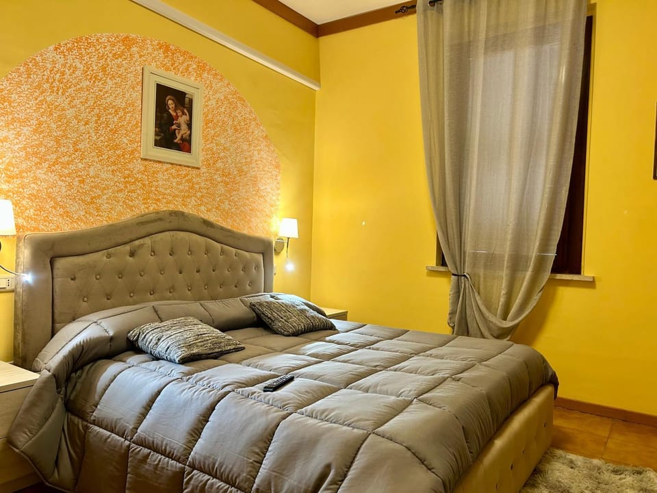 TV and multimedia, Bedroom, internet, locker, air conditioner