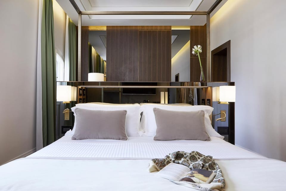 Bed, Photo of the whole room