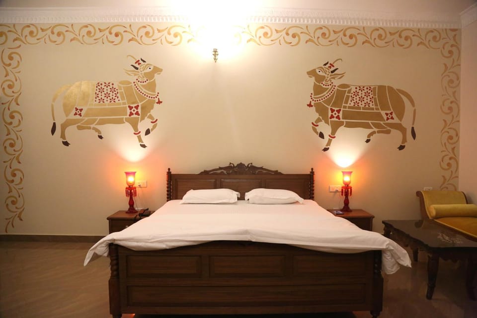 View (from property/room), Living room, Photo of the whole room, Bedroom, Certificate/Award, towels, VIP, air conditioner