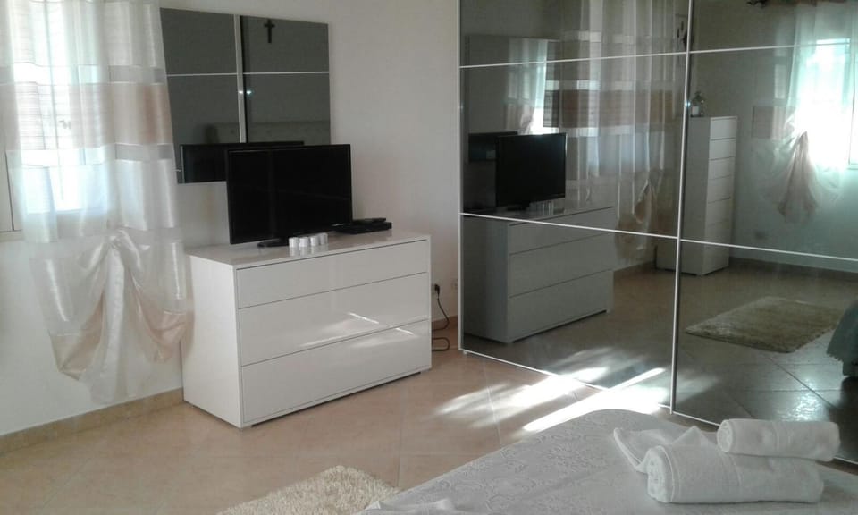 TV and multimedia, Bedroom