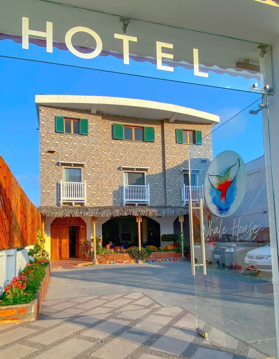 Property building, Facade/entrance
