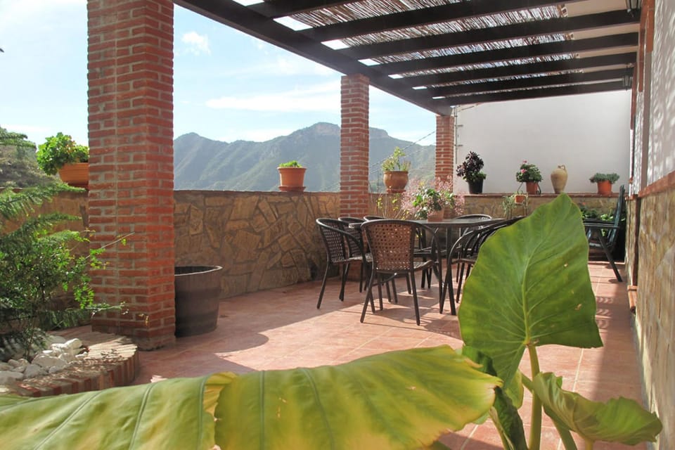 Cortijo Luque House in Costa Tropical