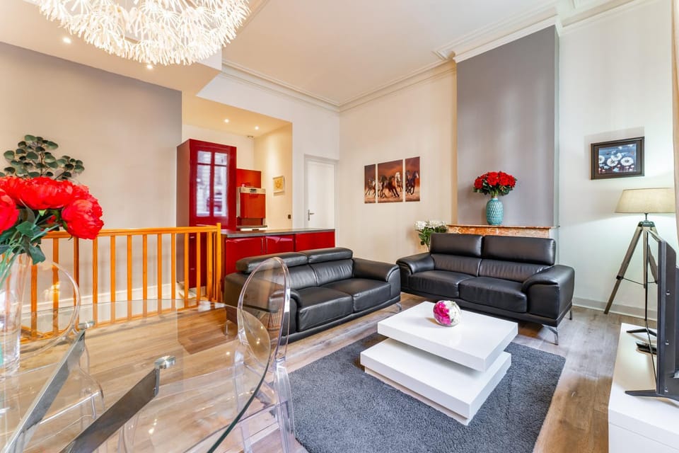 Magnifique Appartement au Cœur du Quartier Historique Saint-Michel Apartment in Bordeaux