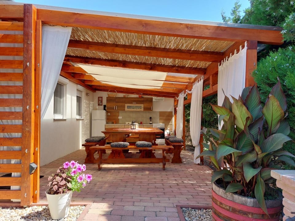 Balcony/Terrace, Balcony/Terrace