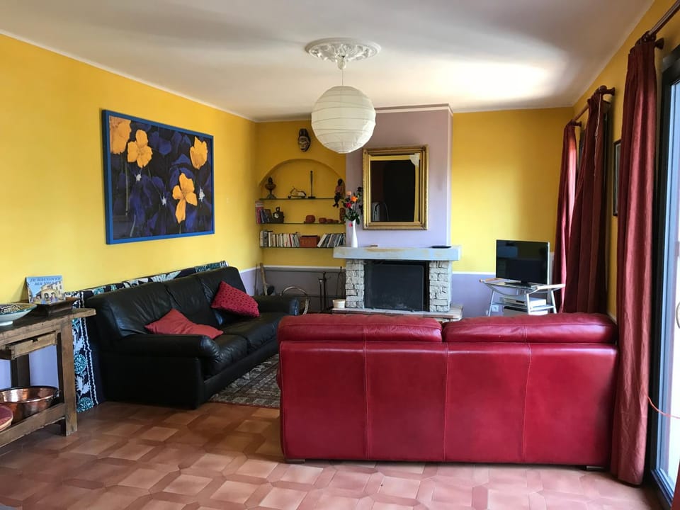 Library, TV and multimedia, Living room