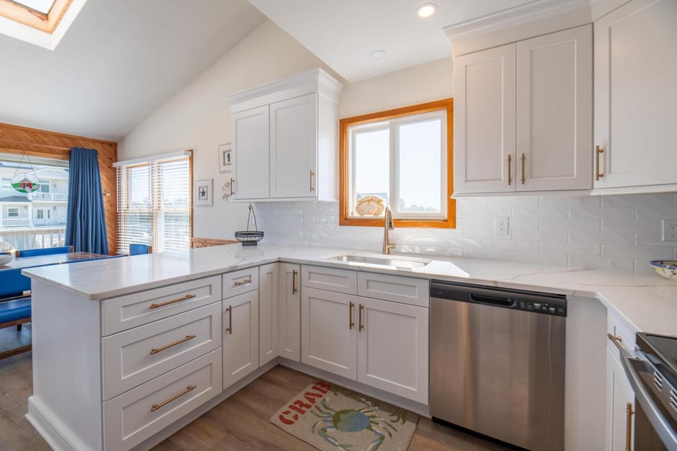 Myra Dee - Corolla, Ocean Sands, Semi-Oceanfront, Great for Small Families, 20 Yards to Beach House in Corolla