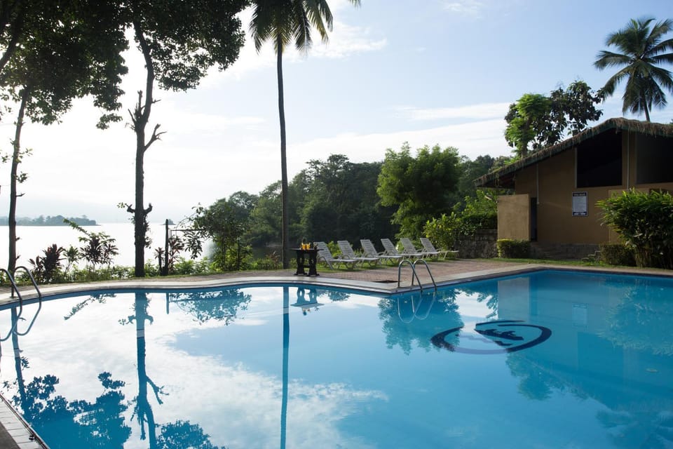 Lake view, Pool view, Swimming pool