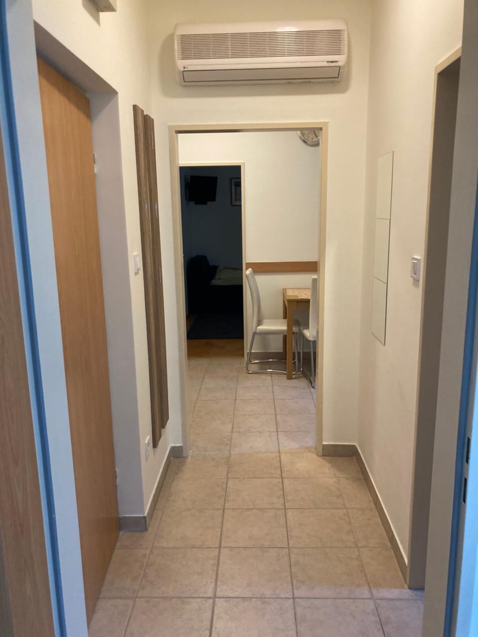 Künszler Apartmanház Apartment in Hungary