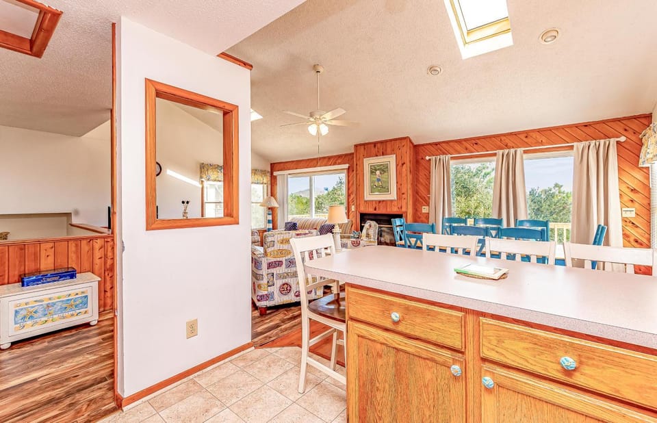 Misty Blue - Corolla, Ocean Sands, 200 Yards to Beach, Ocean View, Pets OK, Flex Stays Year Rnd House in Corolla