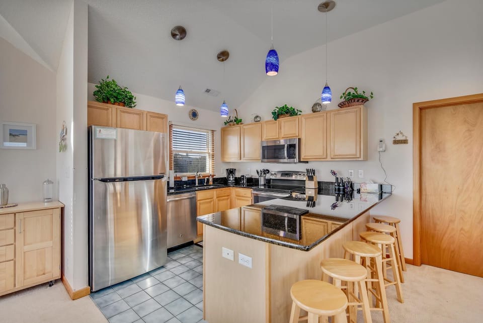 Always Dreaming - Corolla, Ocean Sands, 150 Yds to Beach, Oceanside, Pool, Hot Tub, Pets OK House in Corolla