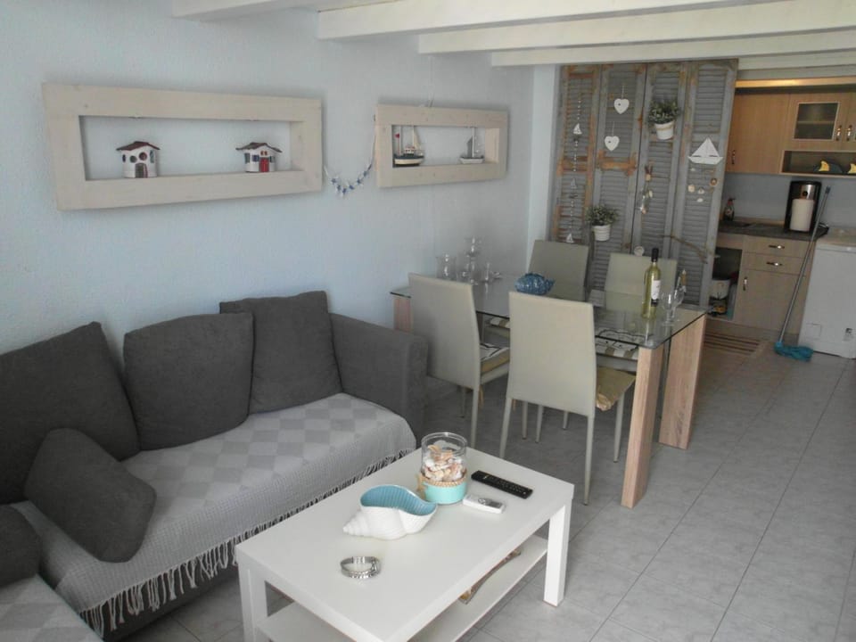 Modern Apartment 100m. from the Sea Apartment in Halkidiki