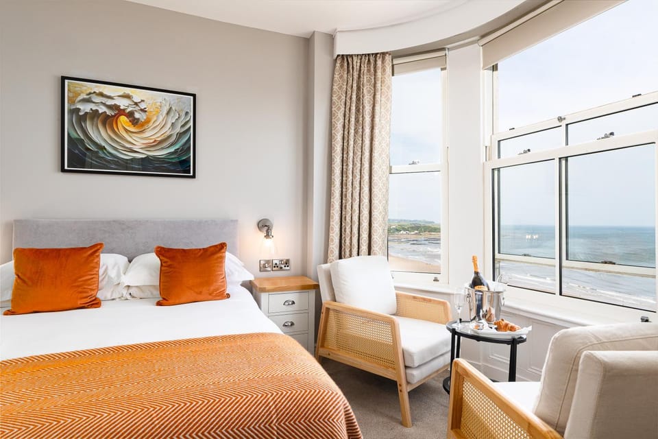 View (from property/room), Photo of the whole room, Bedroom, Sea view