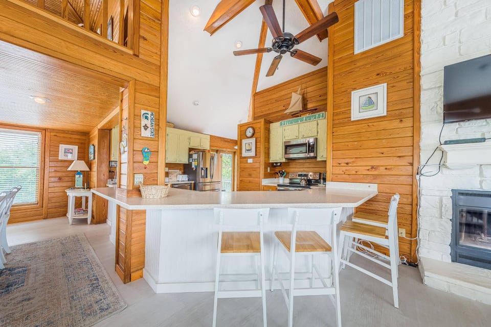 Just For Fun - Duck, Schooner Ridge, Pool Open 4/15, Pool Heat Option, Hot Tub, Close to Downtown House in Schooner Ridge