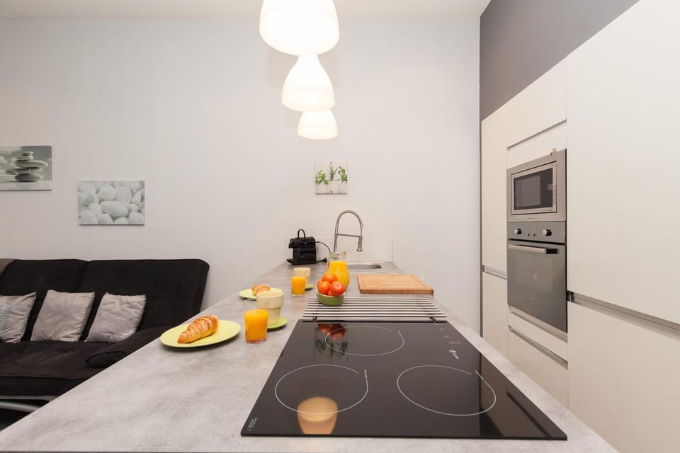 Dining area, Communal kitchen