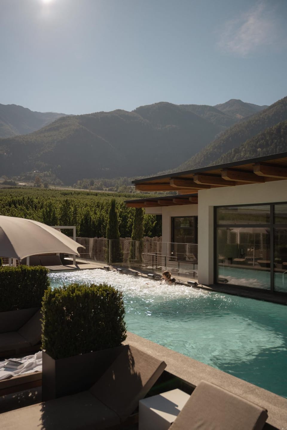 Mountain view, Swimming pool