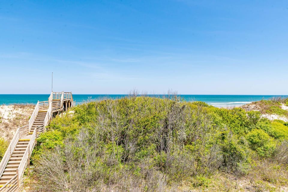 So Good - Corolla, Crown Point, Oceanfront, Ocean View, Pool, Hot Tub, Pool Table House in Corolla