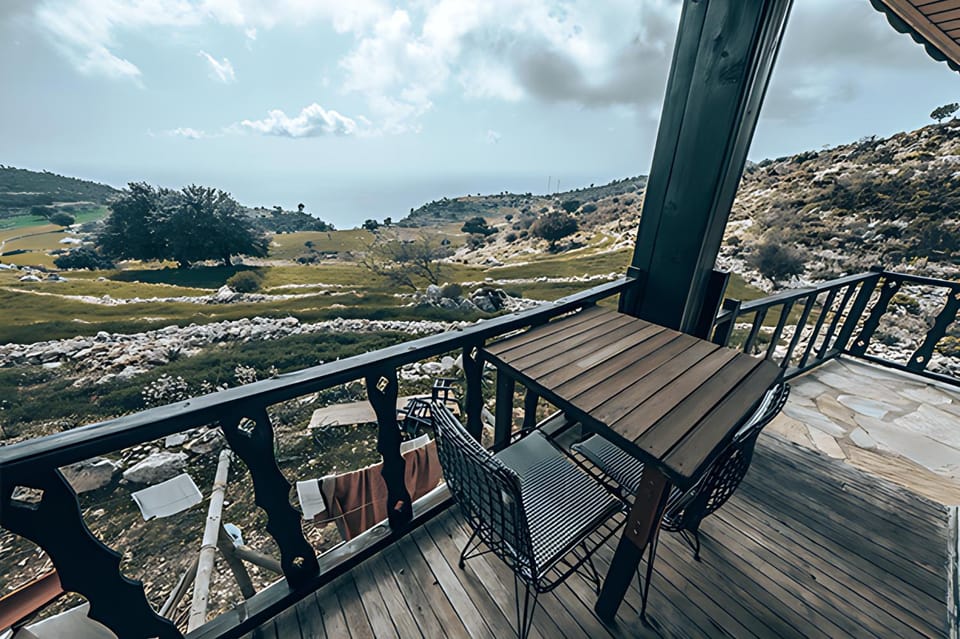 Patio, Day, Natural landscape, View (from property/room), Balcony/Terrace, Mountain view