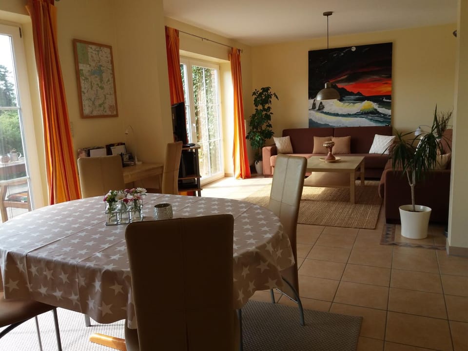 Living room, Seating area, Dining area