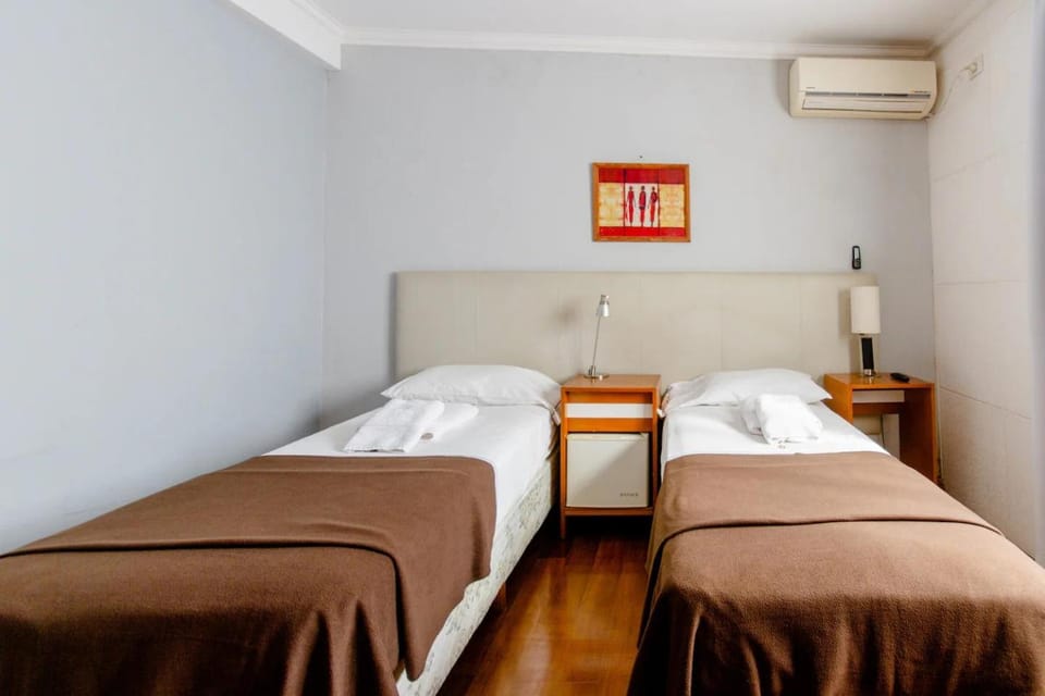 Bed, Photo of the whole room, Bedroom, air conditioner