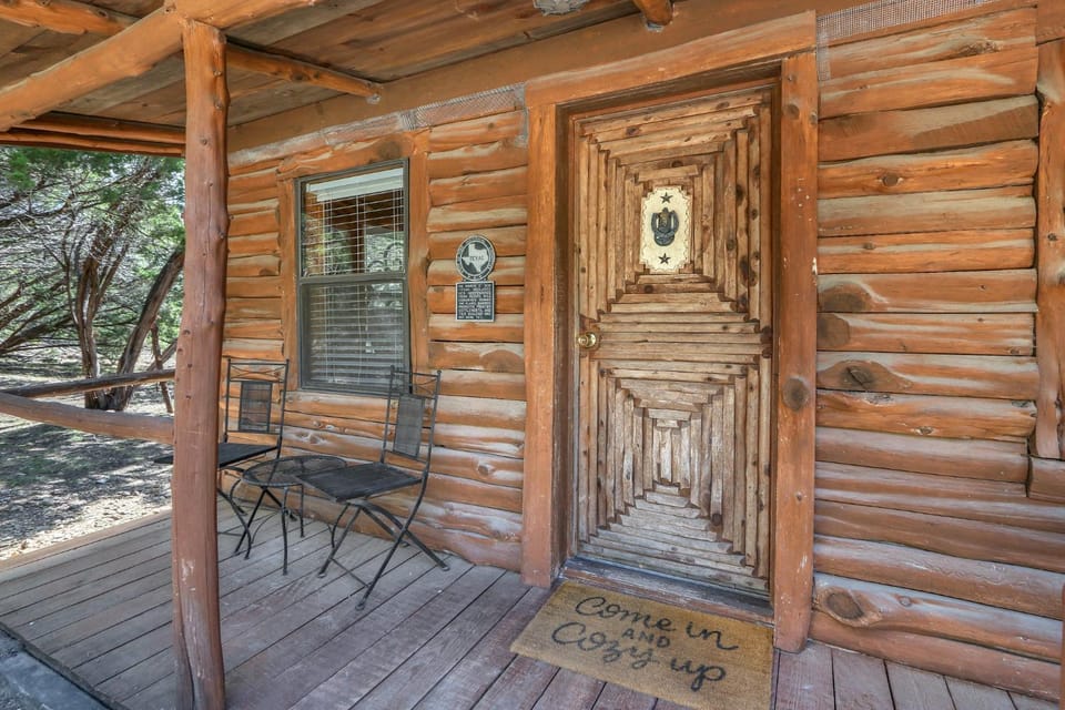 Cozy Cabin Cabin in Wimberley