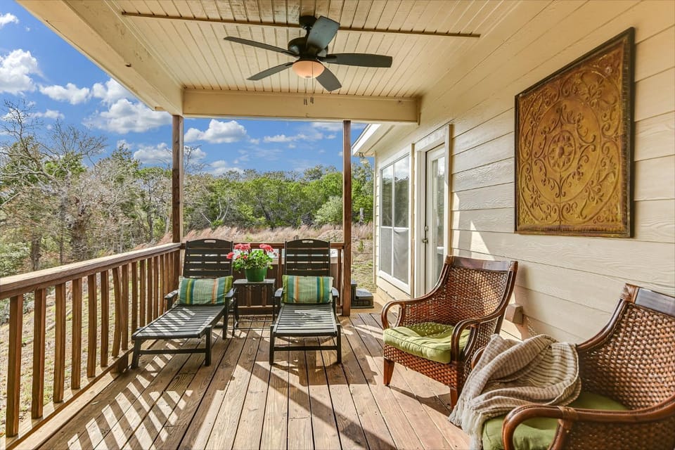 Patio, Day, Natural landscape, View (from property/room), Balcony/Terrace, Seating area, furniture