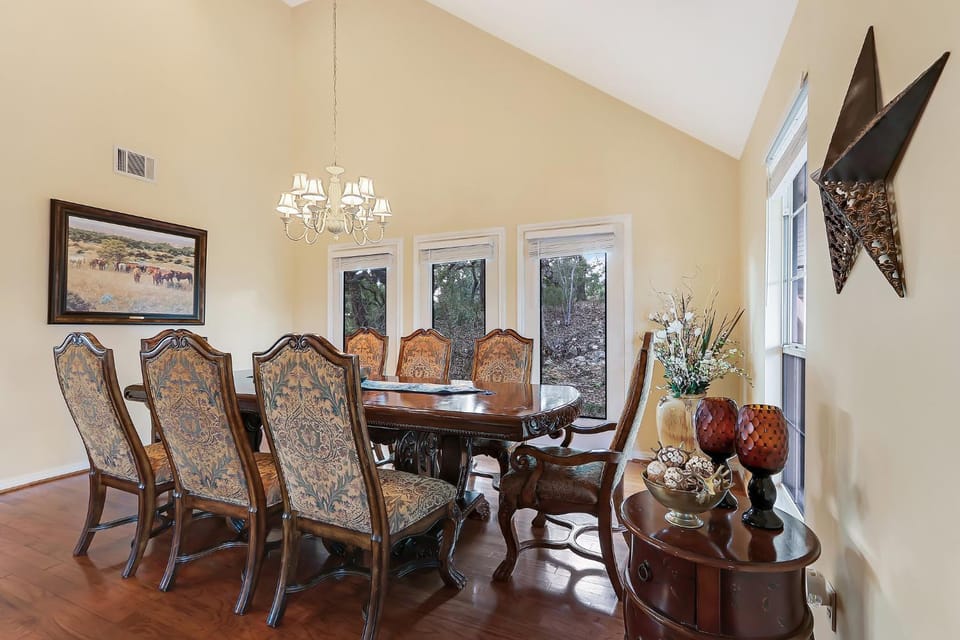 Whispering Ridge Ranch House in Wimberley