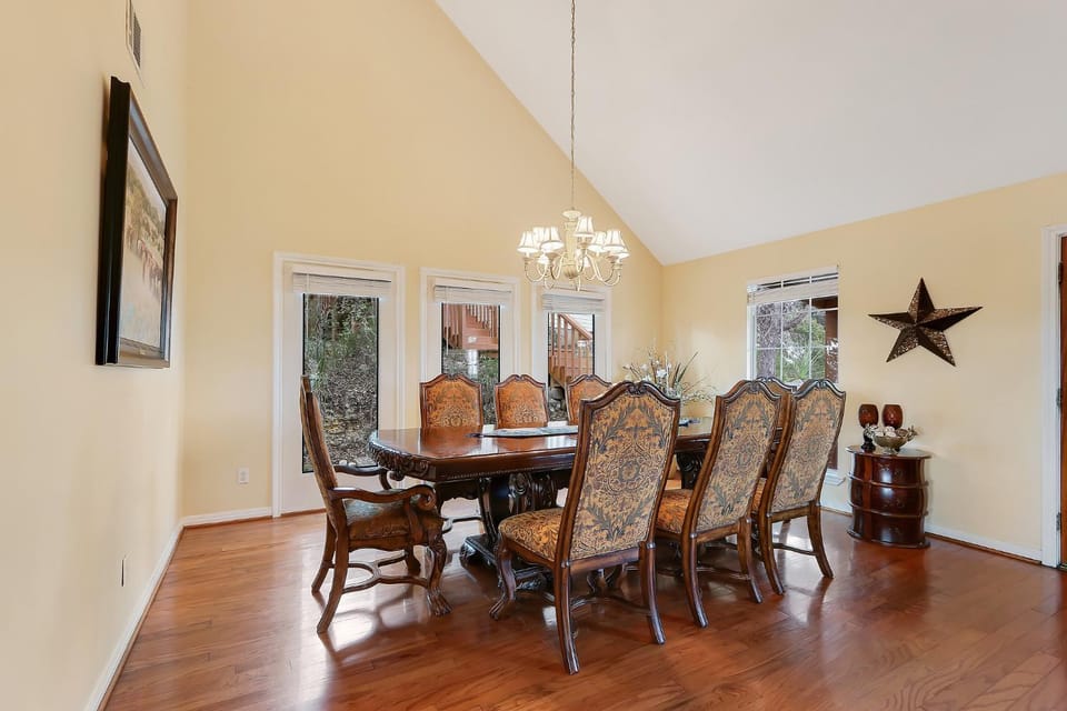 Whispering Ridge Ranch House in Wimberley