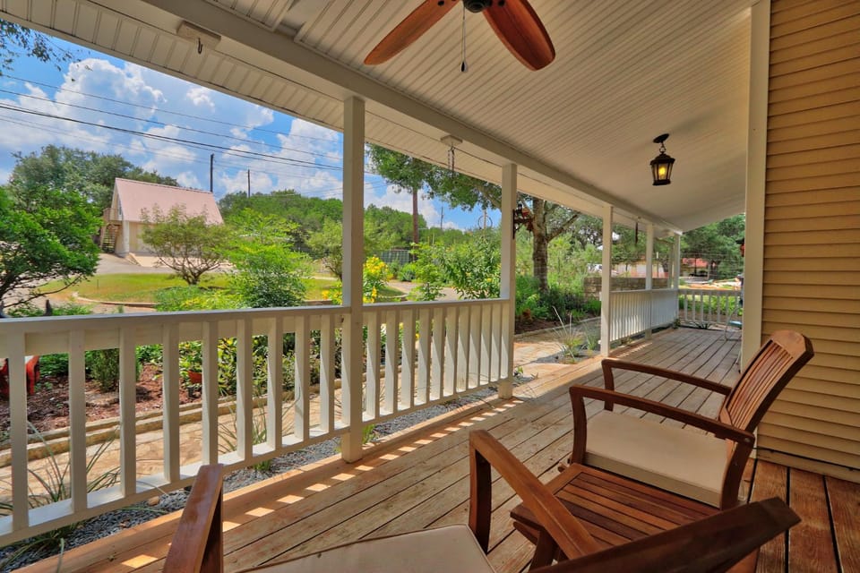 Creekside Retreat House in Wimberley