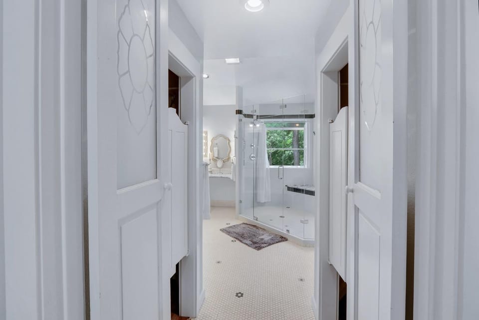 Creekside Retreat House in Wimberley