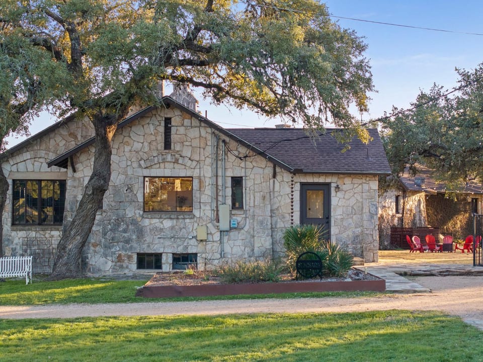 Stonehaven Ranch House in San Marcos