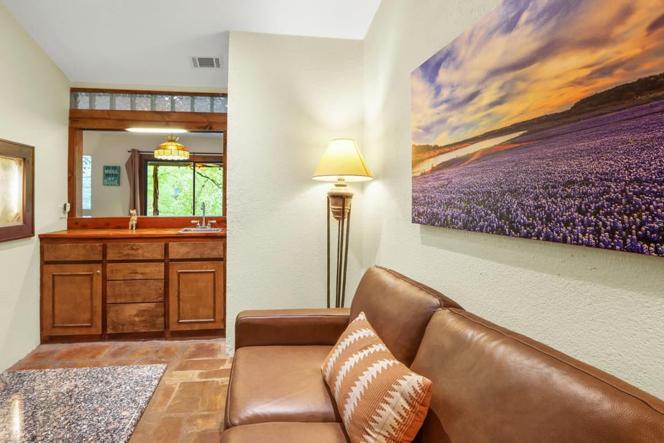 Pecan Creek Cottage House in Canyon Lake