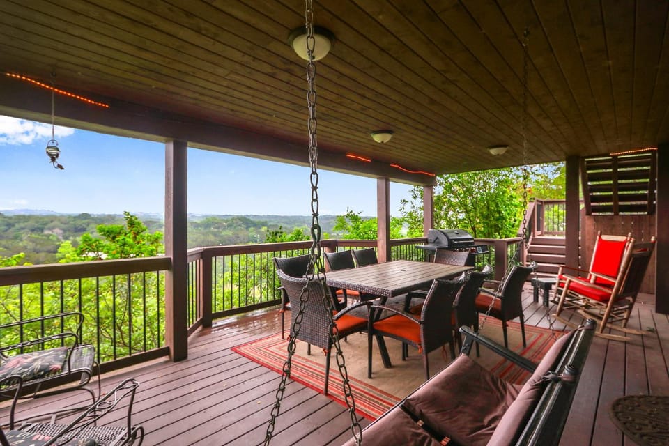 Clutter Falls Retreat - Main House House in New Braunfels