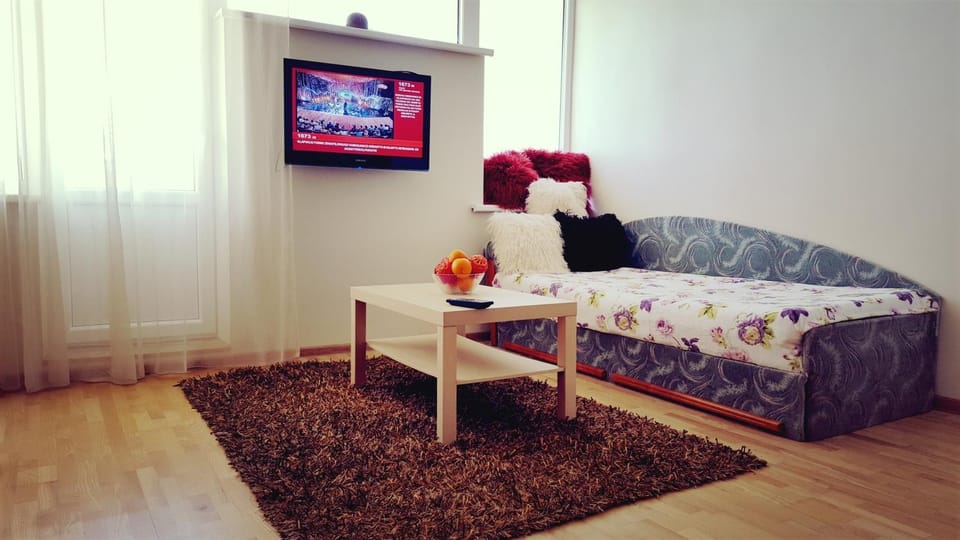 Living room, Dining area, bunk bed