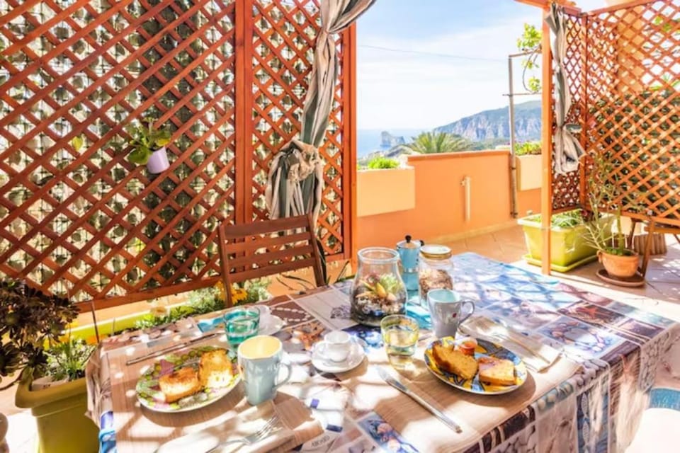 View (from property/room), Balcony/Terrace